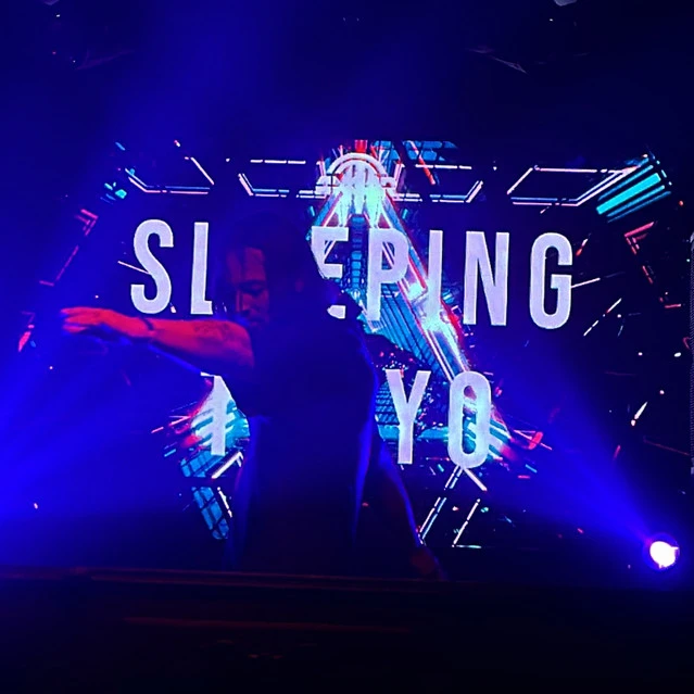 SLXEPING TOKYO